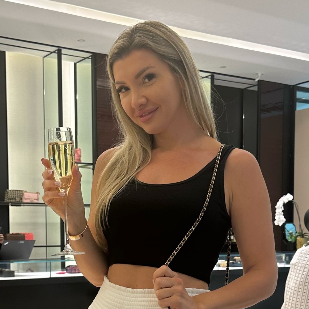 Meet your Posher, Olya
